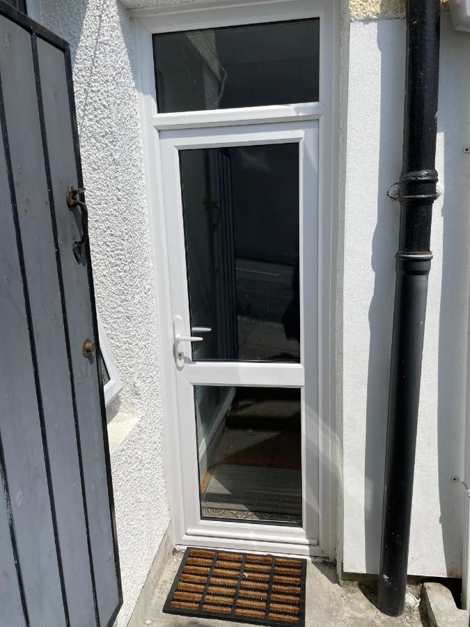 Great 2 Bedroom Flat Plymouth Extérieur photo